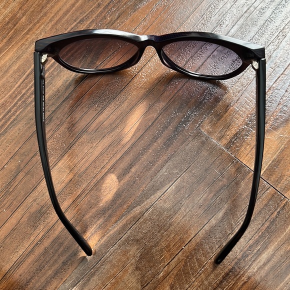 Authentic Tom Ford “Saskia” Sunglasses - Picture 11 of 12